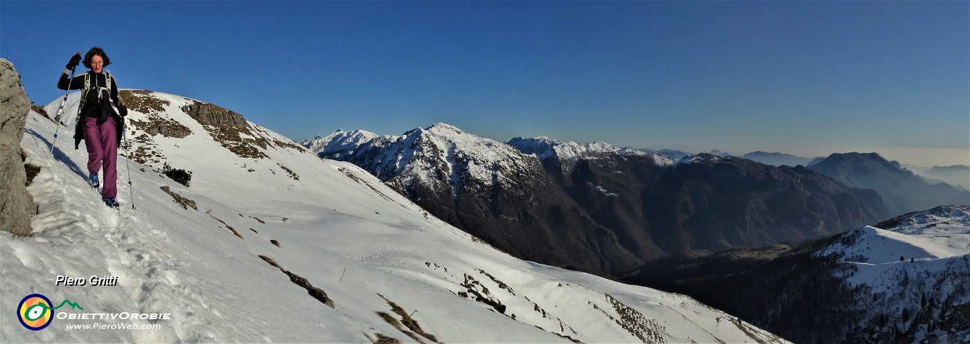 64 Poi si riparte per la Bocchetta di Regadur....jpg